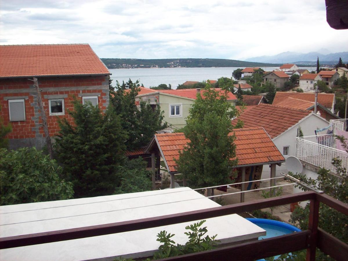 Apartments Mira Gornji Karin Exterior photo